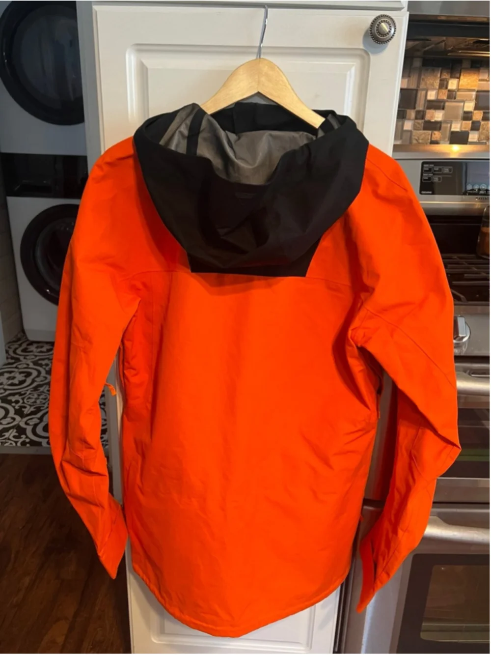 The North Face Ceptor Hooded Jacket Men’s Orange